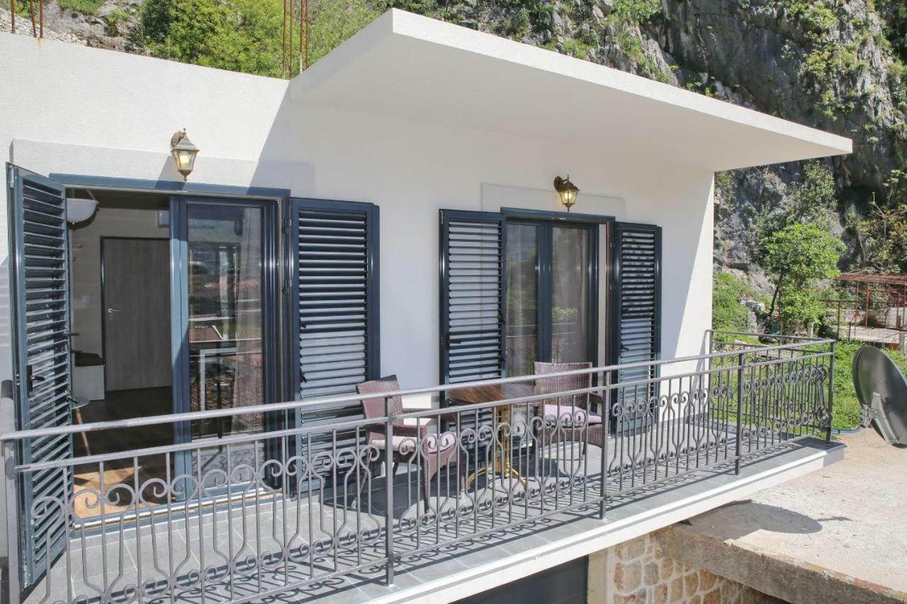 Appartement Anja à Kotor Extérieur photo